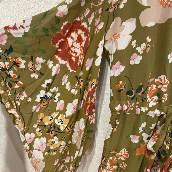ByTiMo Floral Jumpsuit Size Small EUC - Picture 5 of 5